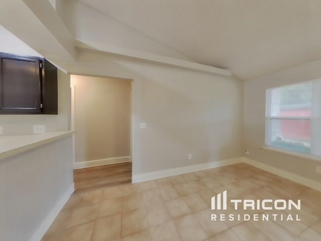 Building Photo - 2169 Khaki Ct