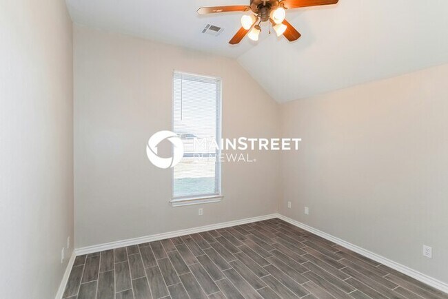 Building Photo - 4 Bedroom Pet-Friendly Home in Edmond, OK with Main Street Renewal