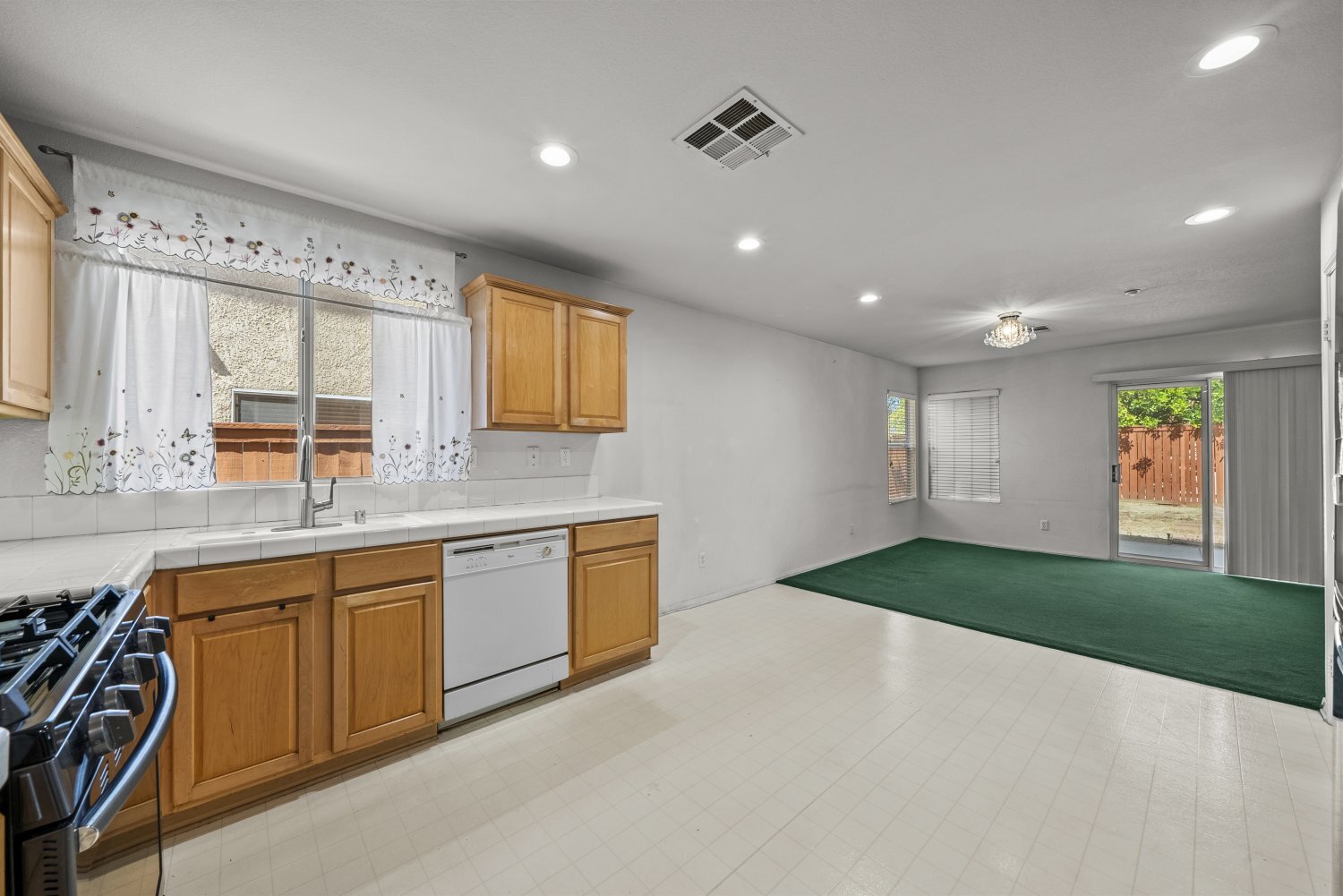 Building Photo - 13149 Alta Vista Way