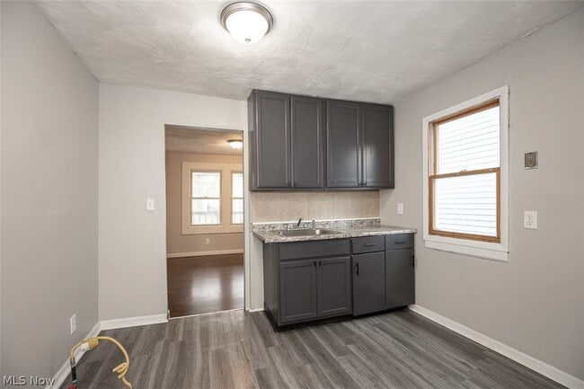 Building Photo - 3409 W 86th St