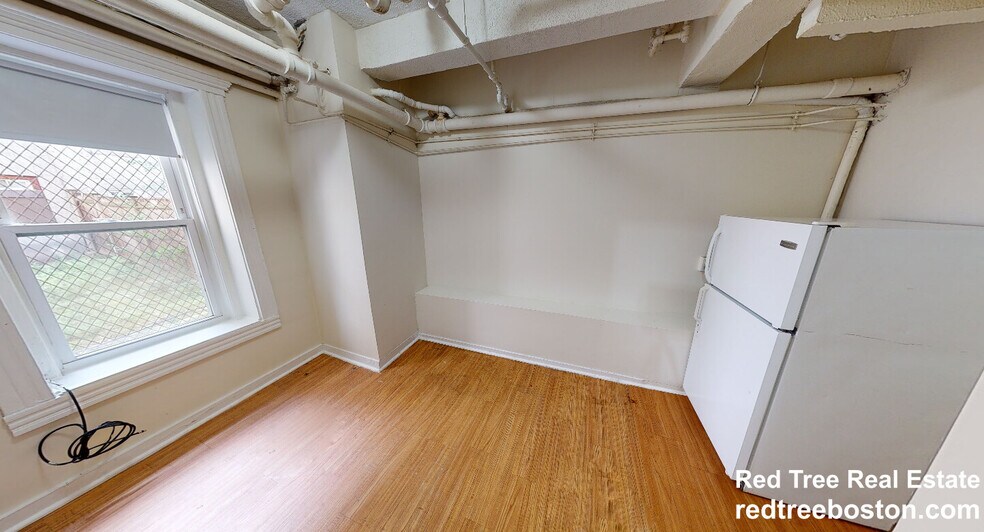 Building Photo - 1191 Boylston St