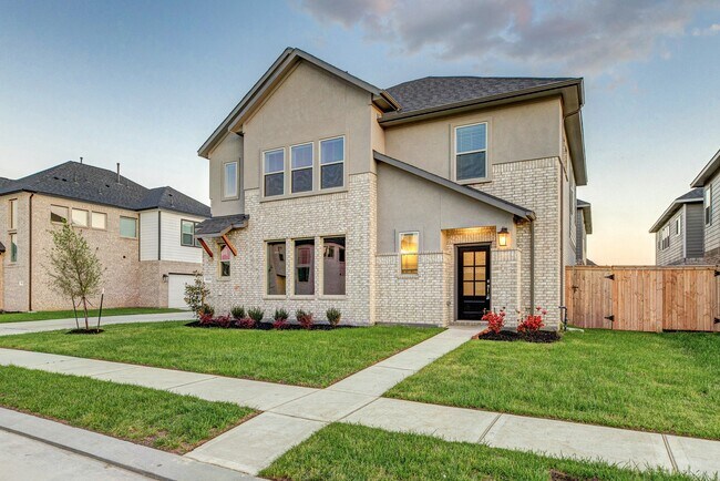 Building Photo - 31115 Mahogany Fir Trl