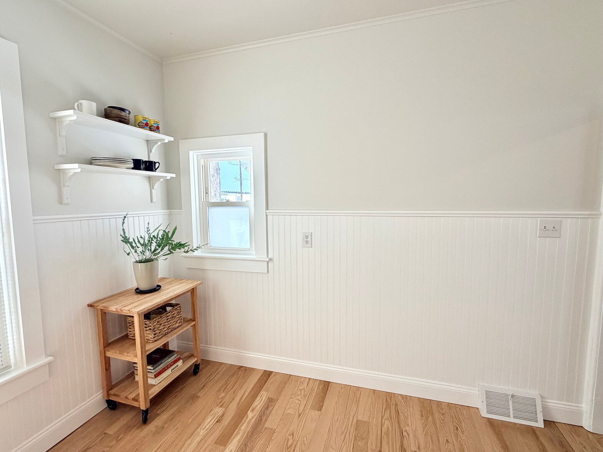 Building Photo - 11 Spring St