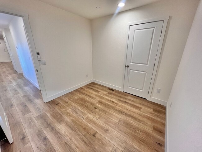 Building Photo - Brand New 2 Bedroom, 1 Bath ADU – Prime Location