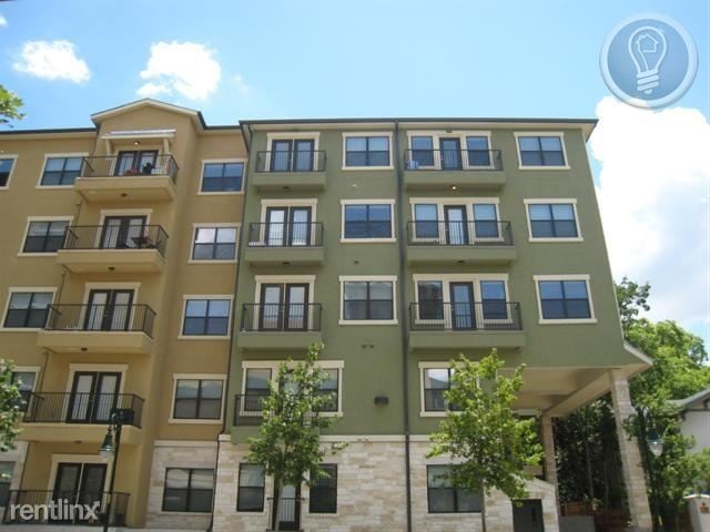 Building Photo - 2222 Pearl St