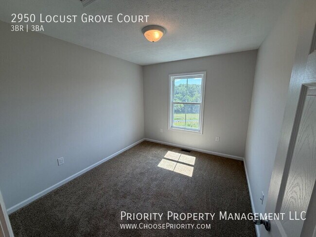 Building Photo - 2950 Locust Grv Ct