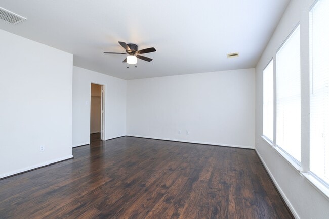 Building Photo - 12054 Mallard Stream Ct