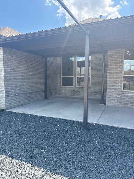 Building Photo - 5075 Brooklet Blvd
