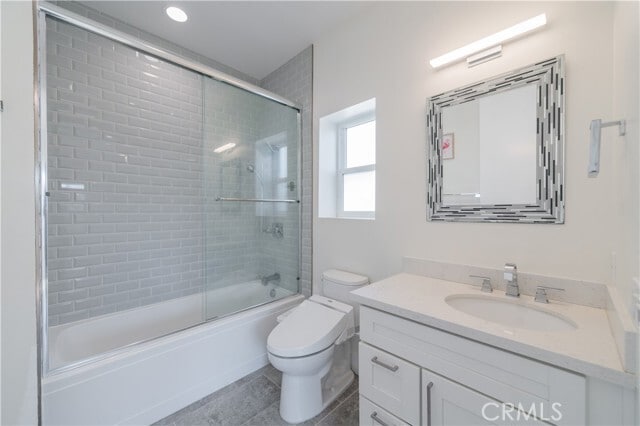 Building Photo - 146 E 18th St