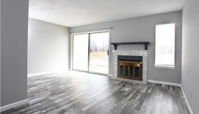 Interior Photo - Gold Coast Townhomes 5 unit condo