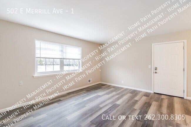 Building Photo - 502 E Merrill Ave