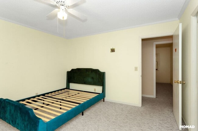 Building Photo - Peace & Beautiful 3BR House Near Rabun Gap...