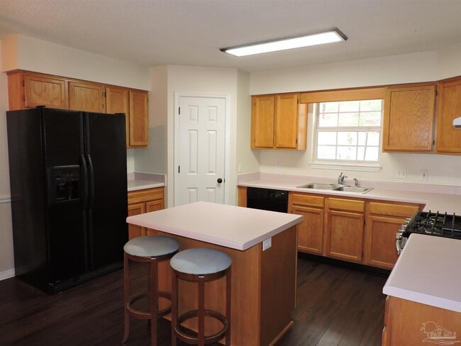 Building Photo - 3002 Constantine Dr