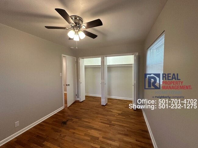 Building Photo - 300 W Mountain View Dr