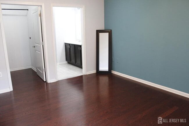 Building Photo - 446 Micali Way