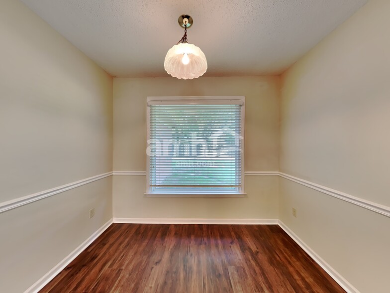 Building Photo - 536 Herring Ln