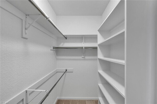 Building Photo - 1732 Dromolin Dr
