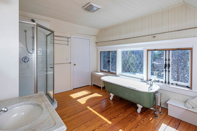 Building Photo - 54 Hodge Rd