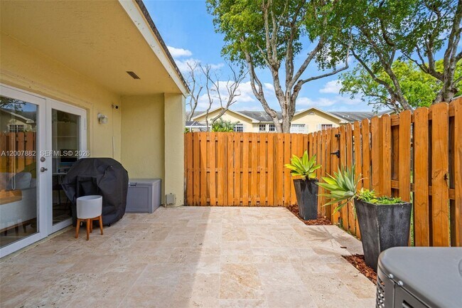 Building Photo - 11845 SW 100th St