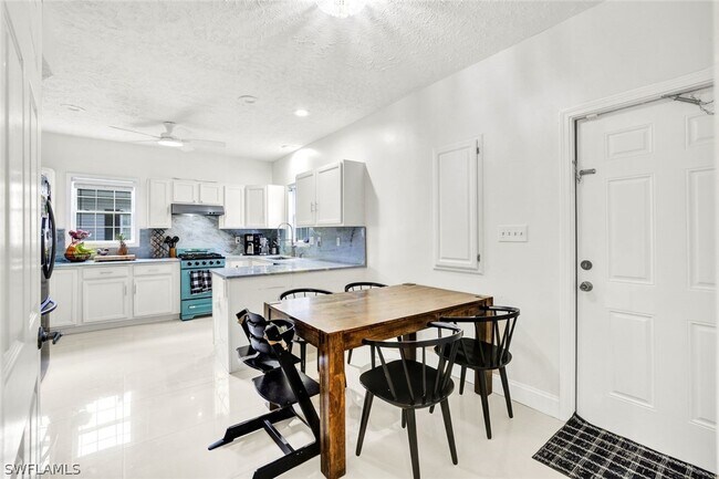 Building Photo - 534 Leawood Cir