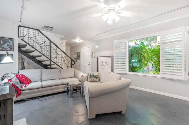 Building Photo - Recently updated spacious 3 bedroom 2.5 bath townhome available soon