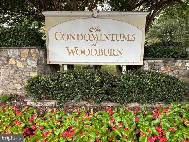 Building Photo - 3322 Woodburn Village Dr
