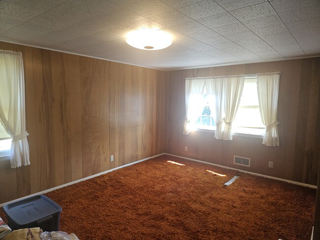 Building Photo - 318 Kingsley Ave