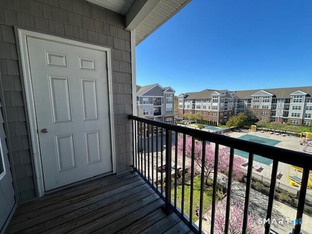 Building Photo - 10 Norden Pl