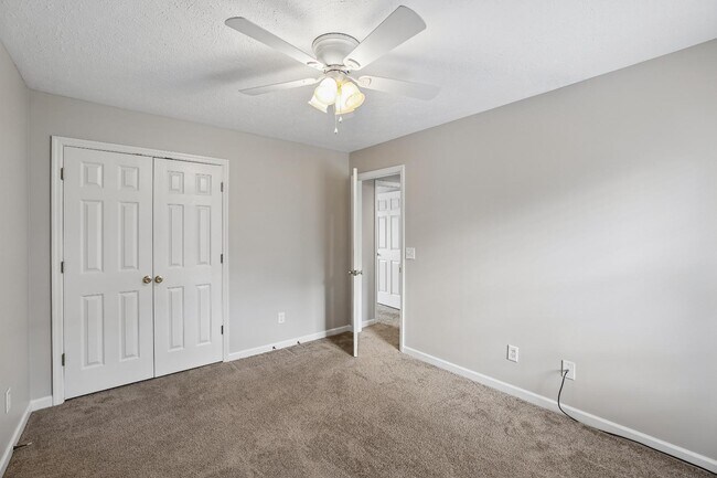 Building Photo - 132 N Tarver Ave