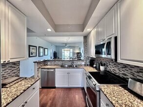 Building Photo - 26 Royal Palm Way