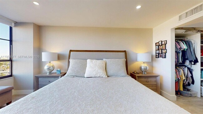 Building Photo - 600 Three Islands Boulevard