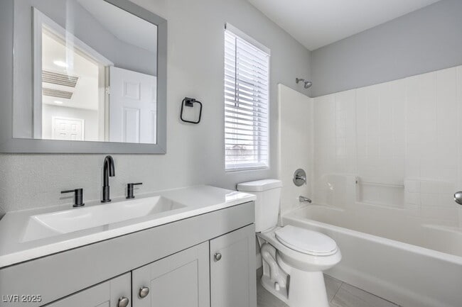 Building Photo - 2919 Cafe Racer Ct