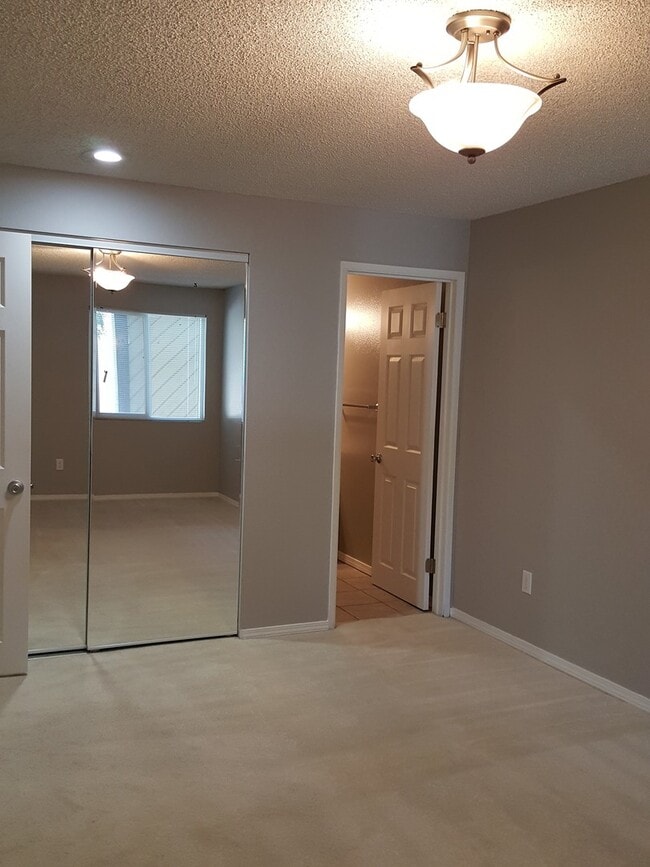 Building Photo - 303 Gage Blvd