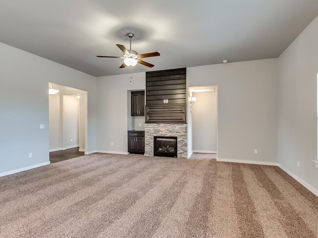 Building Photo - 10016 NW 97th St