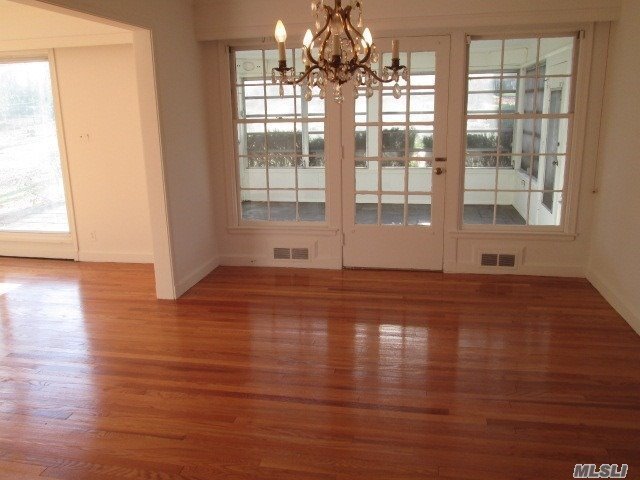 Building Photo - 164 Wildwood Rd