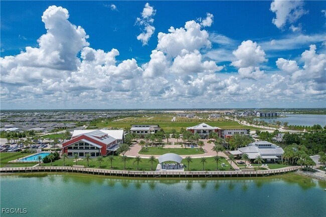 Building Photo - 43041 Greenway Blvd