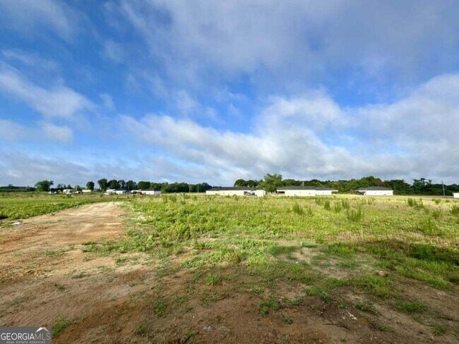 Building Photo - 1247 Mark Wood Rd