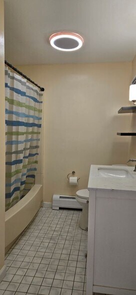 Building Photo - 92 Flagler St