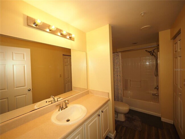 Building Photo - 5655 Bentgrass Dr