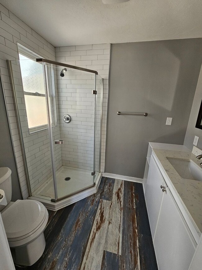 Building Photo - Two Bedroom / Two Bath House