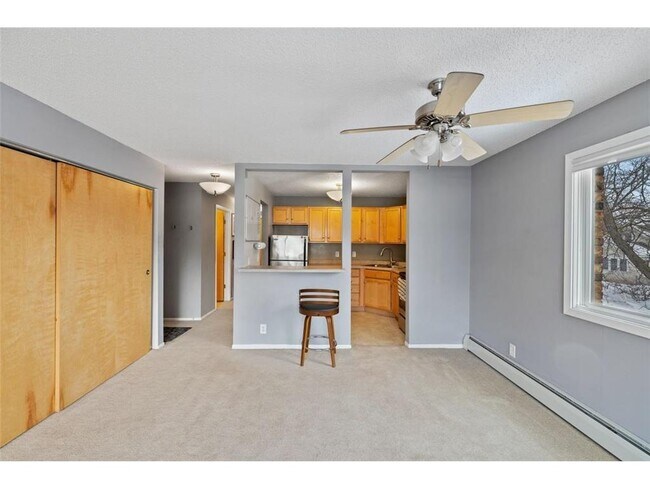 Building Photo - 3624 E 38th St