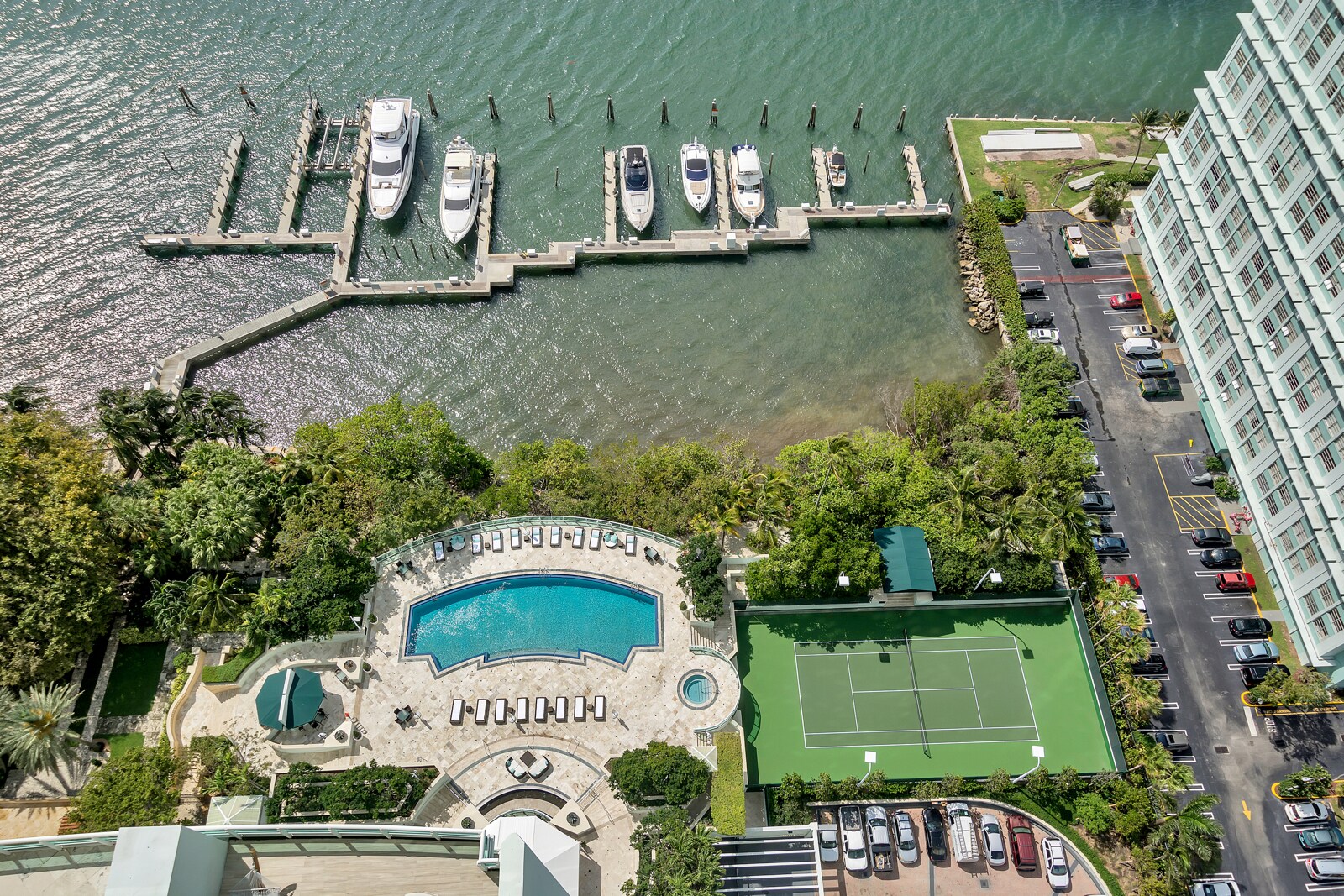 Building Photo - 1643 Brickell Ave