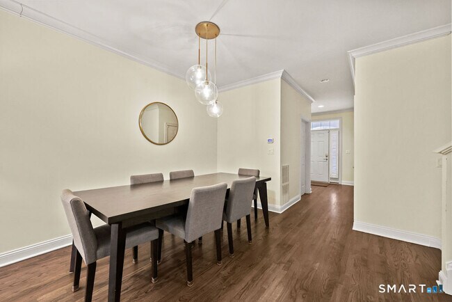 Building Photo - 41 Park Pl Cir