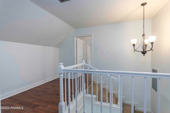 Building Photo - 308 Burdin Rd