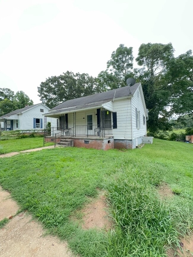 Primary Photo - 321 Beauregard St