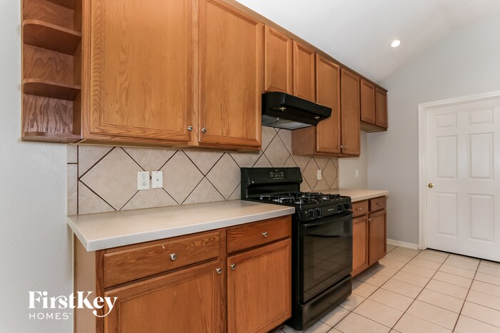 Building Photo - 10330 Claybrook Dr