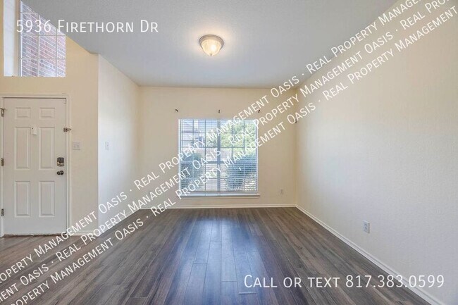 Building Photo - 5936 Firethorn Dr