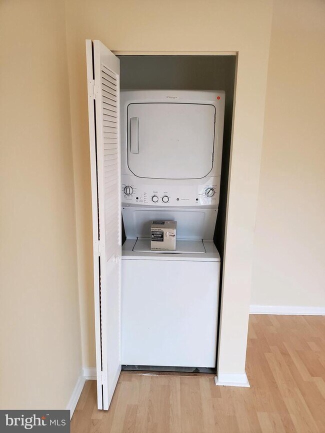 12135 Academy Rd 12135 Academy Rd Philadelphia PA 19154 Apartment