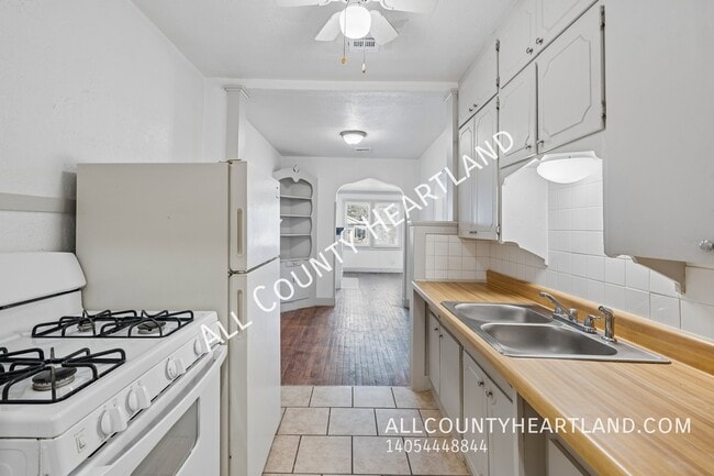 Building Photo - 1116 NW 29th St