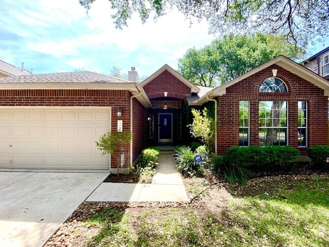 Building Photo - 13706 Morningbluff Dr